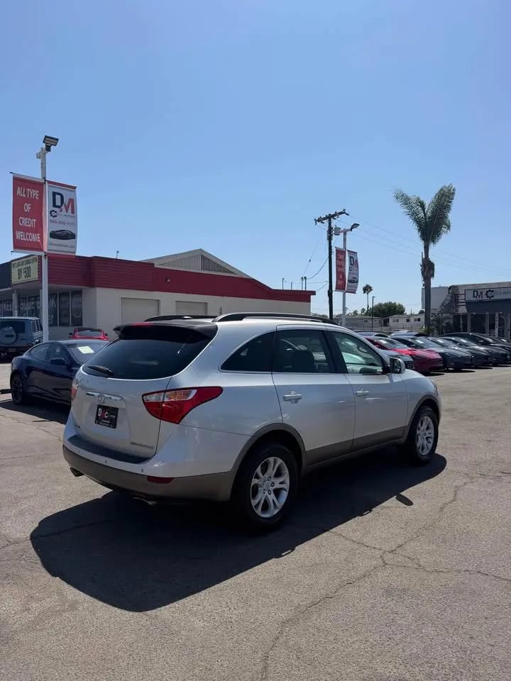 Used 2011 Hyundai Veracruz GLS FWD image 4