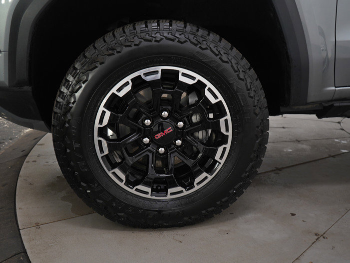 Used 2026 GMC Canyon AT4 w/ Technology Plus Package image 23