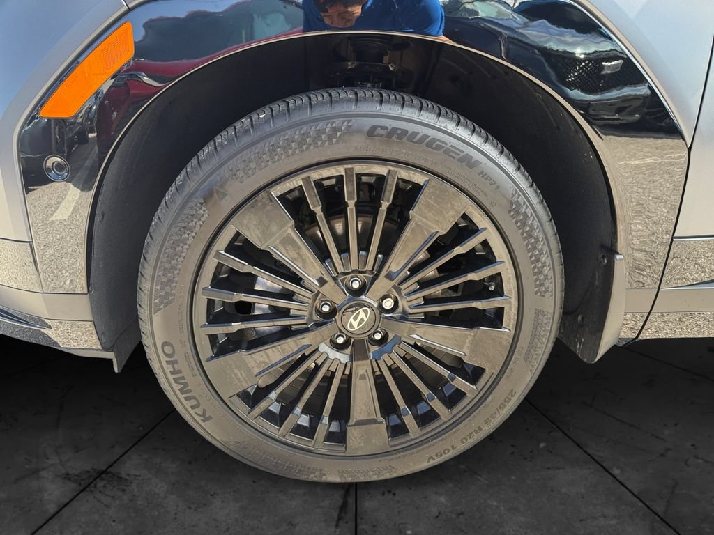 Used 2025 Hyundai Santa Fe Calligraphy AWD/4WD image 14