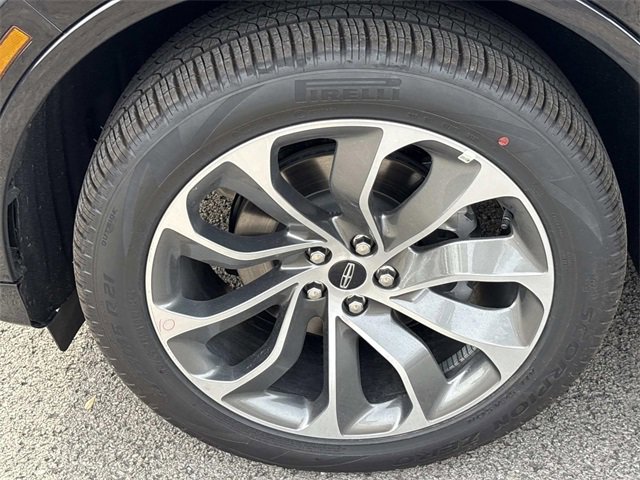 New 2026 Lincoln Aviator AWD w/ Jet Appearance Package image 10