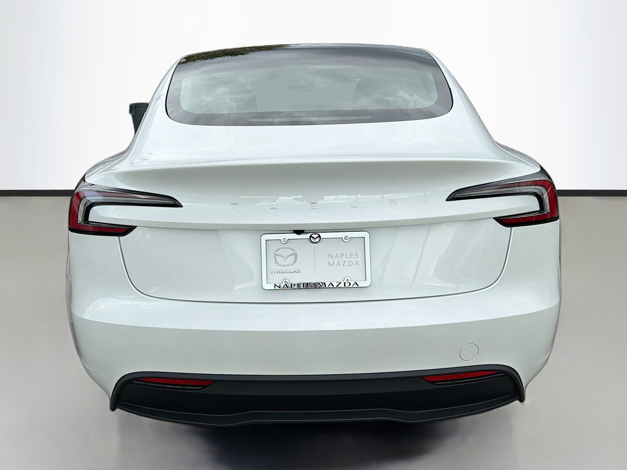 Used 2024 Tesla Model 3 Standard Range image 4