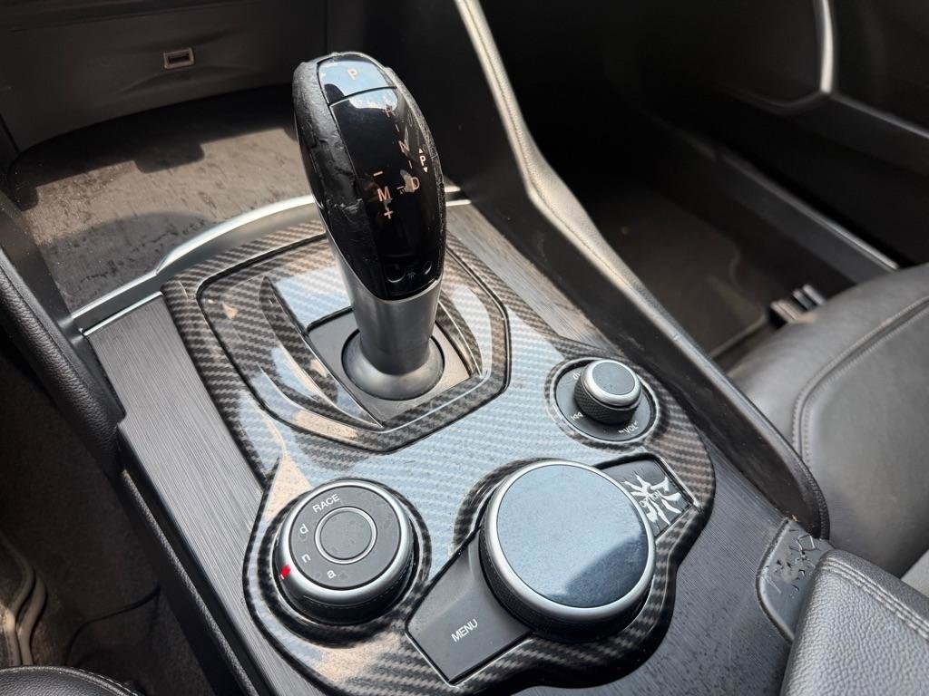Used 2018 Alfa Romeo Giulia RWD image 23