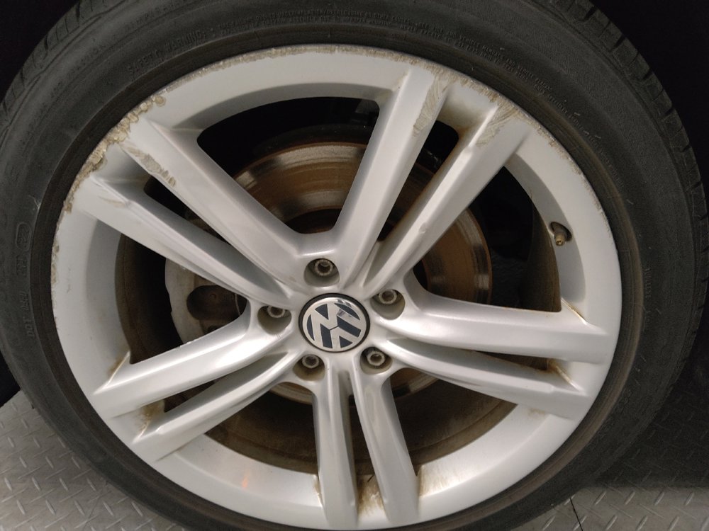 Used 2018 Volkswagen Passat 2.0T SE FWD image 31