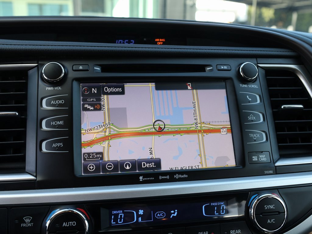 Used 2019 Toyota Highlander XLE image 31