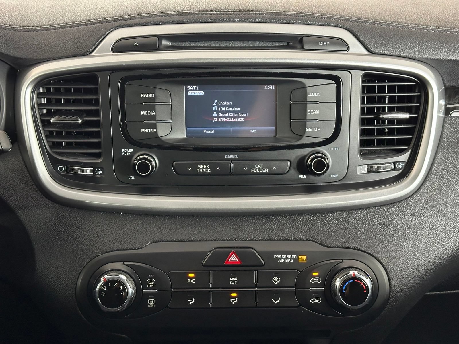 Used 2016 Kia Sorento AWD image 13
