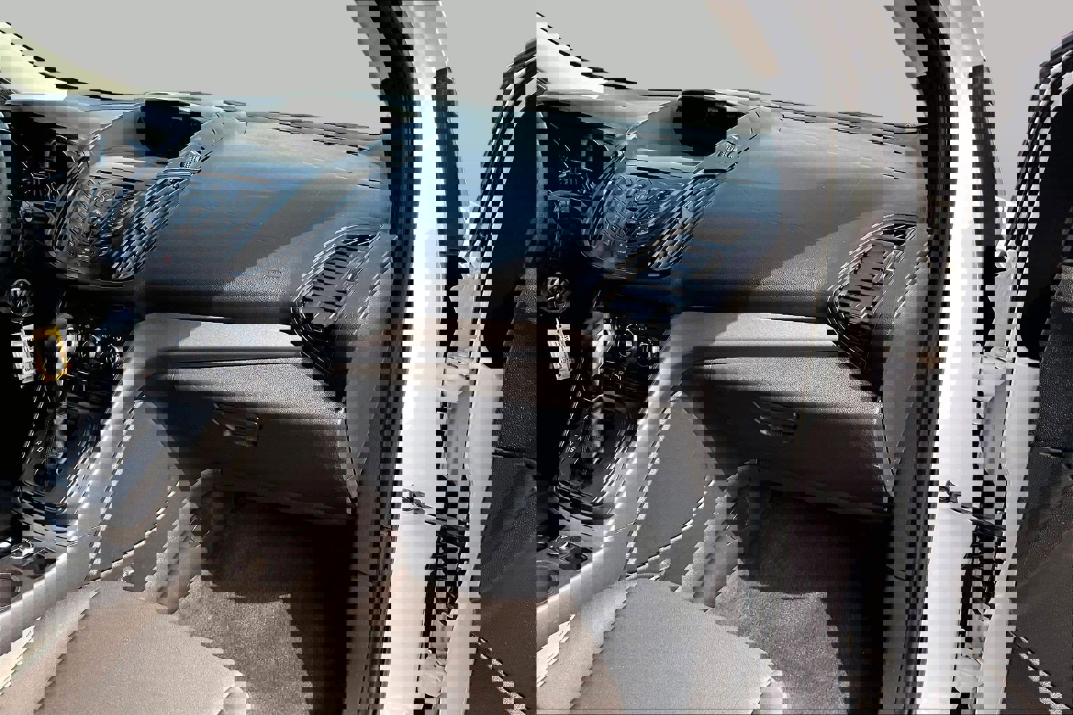 Used 2016 Ford Escape S image 9