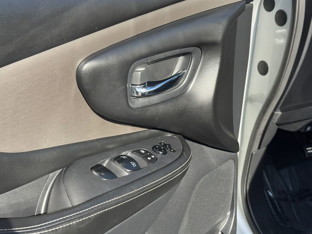 Used 2023 Nissan Murano SV image 14