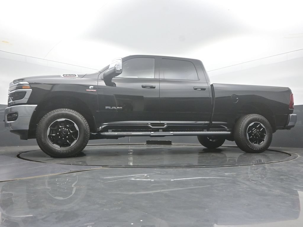 Used 2025 RAM 2500 Laramie AWD/4WD image 70