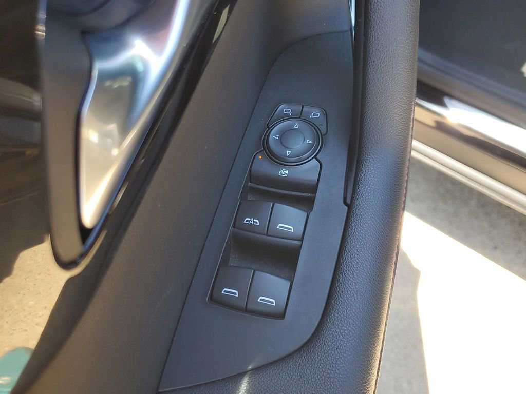 Used 2025 Chevrolet Blazer RS AWD/4WD image 19