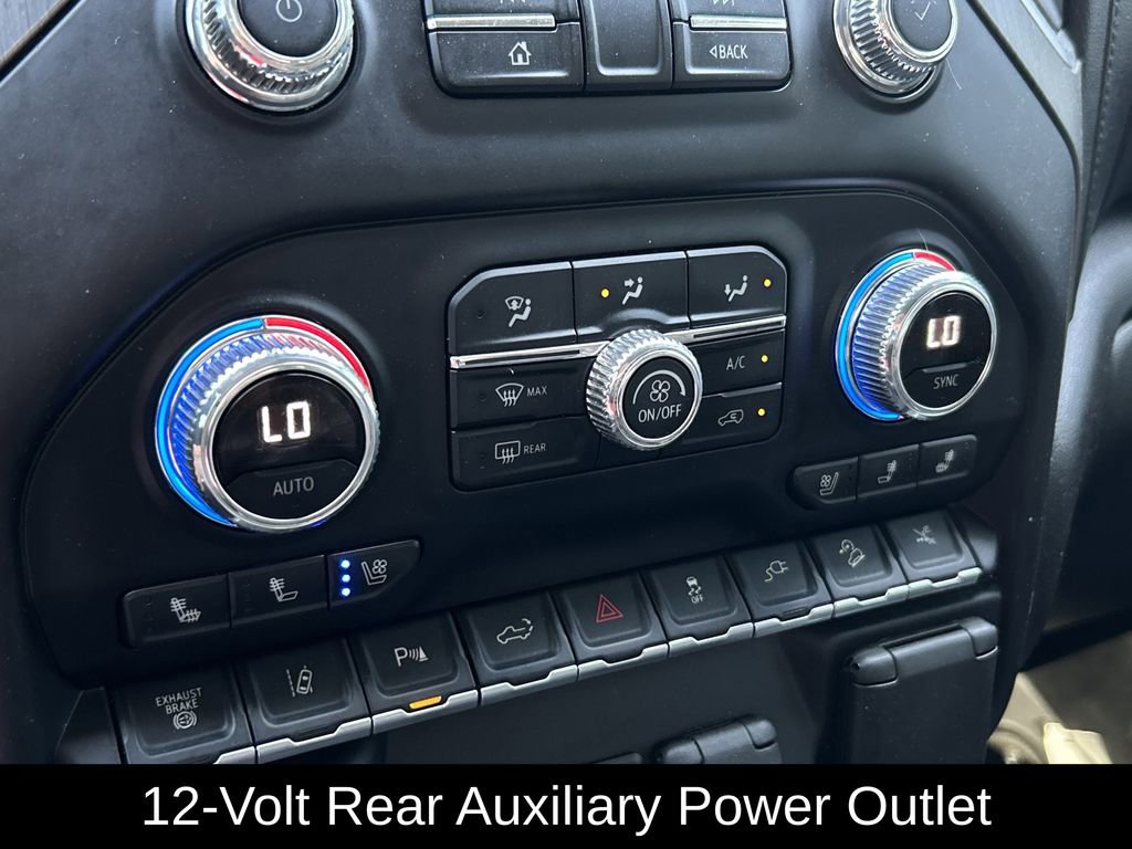 Used 2022 GMC Sierra 3500 Denali w/ Denali Black Diamond Edition image 23