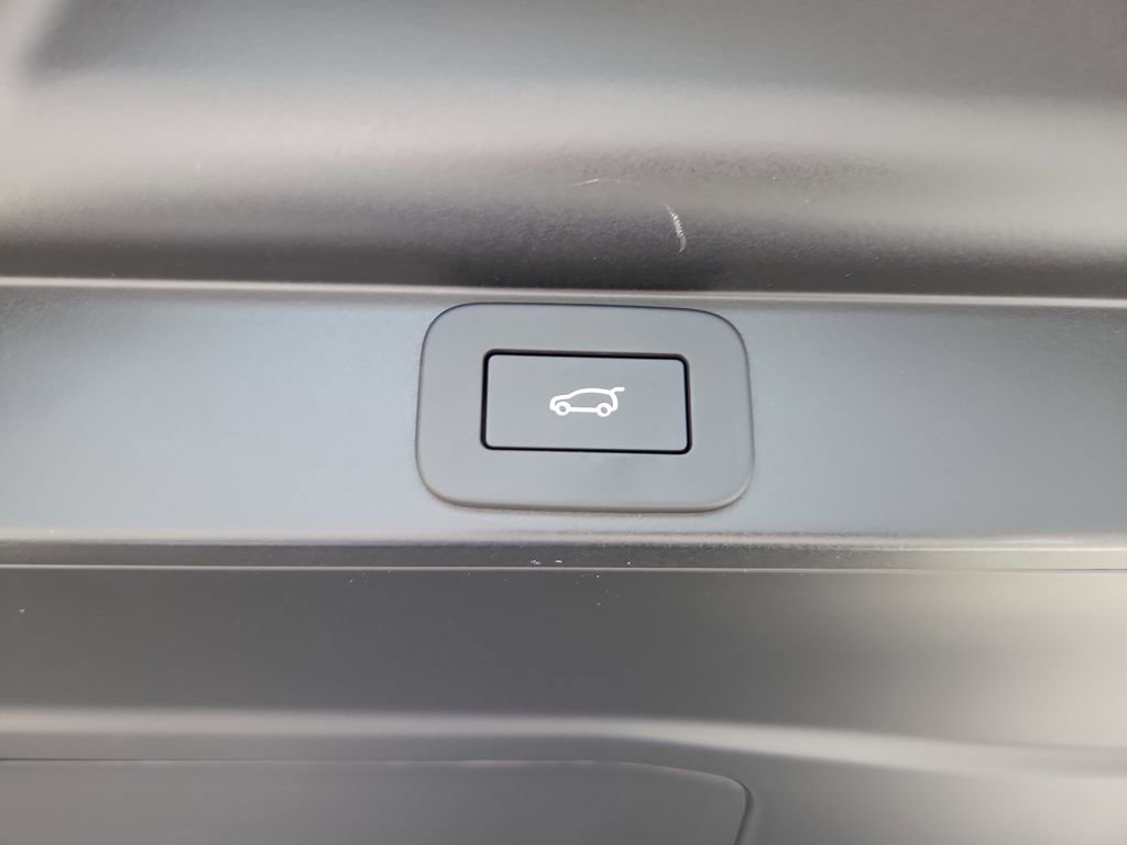 New 2025 Land Rover Range Rover SE AWD/4WD image 14
