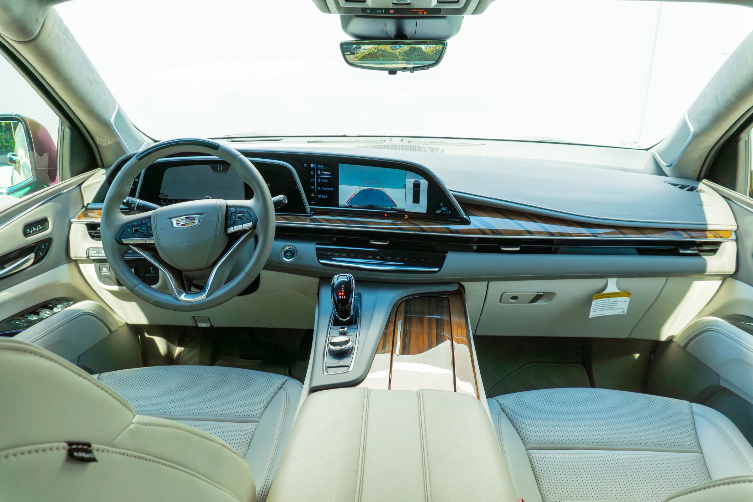 Used 2024 Cadillac Escalade Sport Platinum w/ LPO, ONYX Package image 67