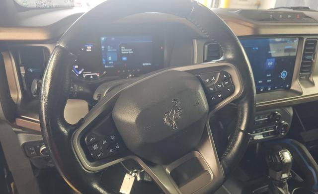 Used 2021 Ford Bronco Outer Banks AWD/4WD image 6