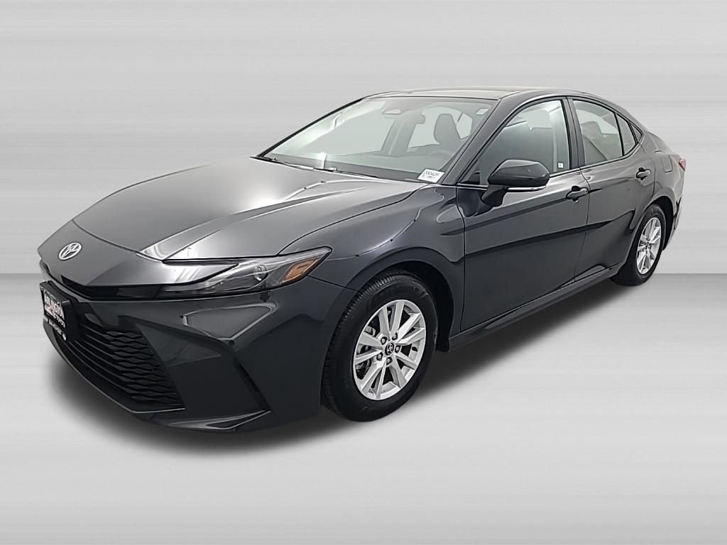 Used 2026 Toyota Camry LE FWD image 9
