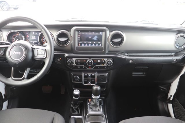 Used 2023 Jeep Gladiator Willys image 13