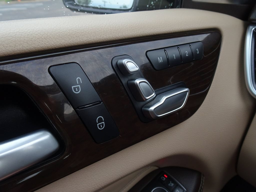 Used 2018 Mercedes-Benz GLE 350 4MATIC image 24