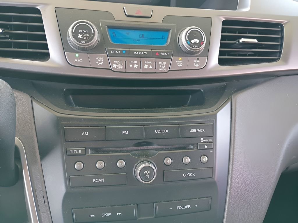 Used 2013 Honda Odyssey LX image 17