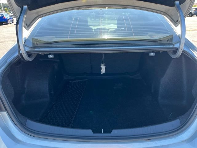 Used 2018 Chevrolet Malibu LT FWD image 15