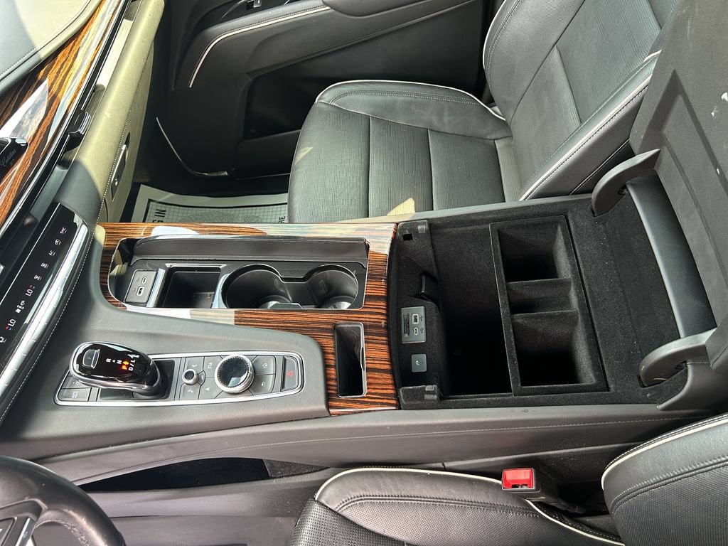 Certified 2021 Cadillac Escalade Premium Luxury w/ Driver Assist Tech Package AWD/4WD image 28