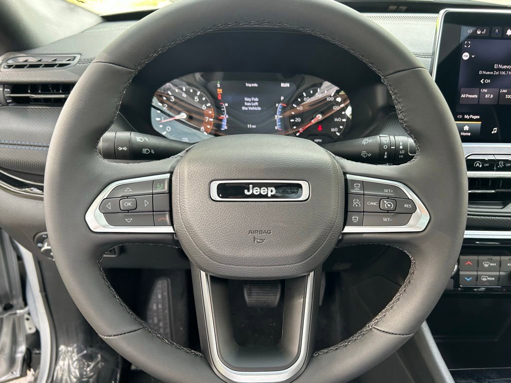 New 2025 Jeep Compass Limited w/ Sun & Sound Group AWD/4WD image 20