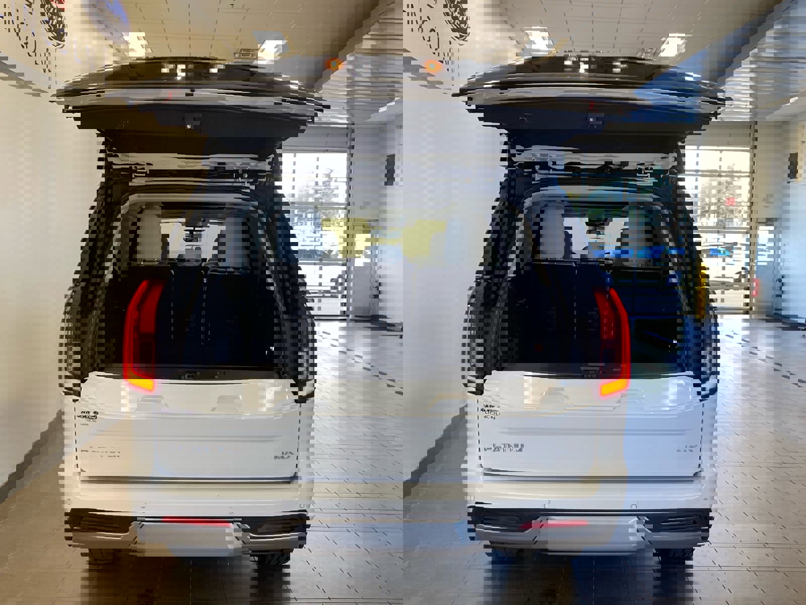 New 2025 Ford Expedition Max Platinum w/ Platinum Ultimate Package image 9