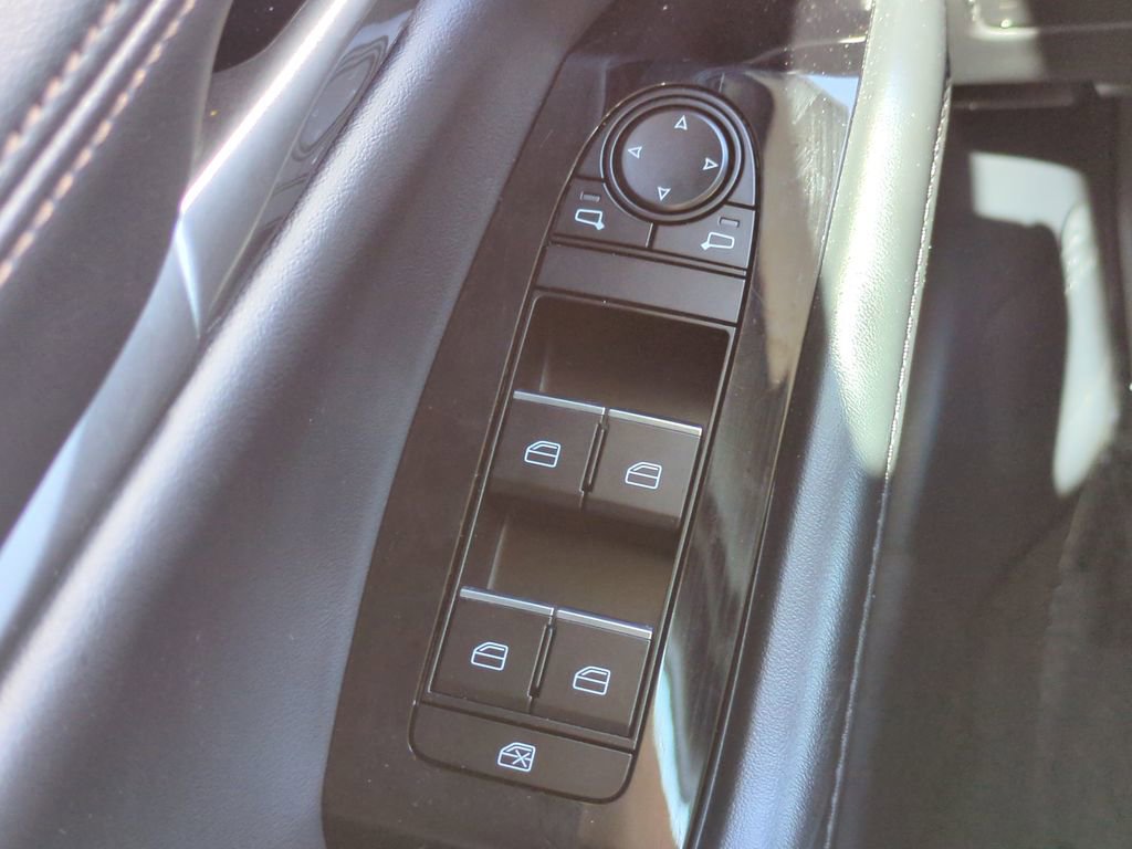 Used 2024 MAZDA MAZDA3 s image 17