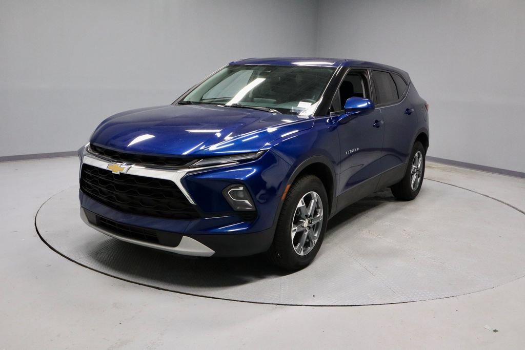 Used 2023 Chevrolet Blazer LT w/ LPO, Floor Liner Package FWD image 6