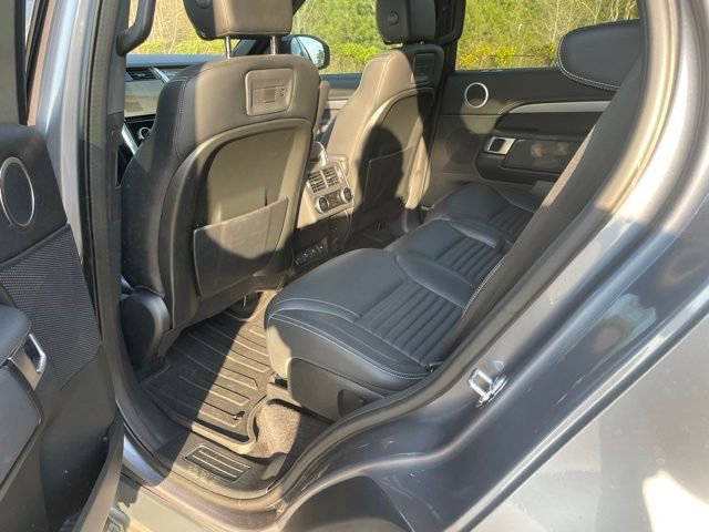 Used 2022 Land Rover Discovery S R-Dynamic image 7