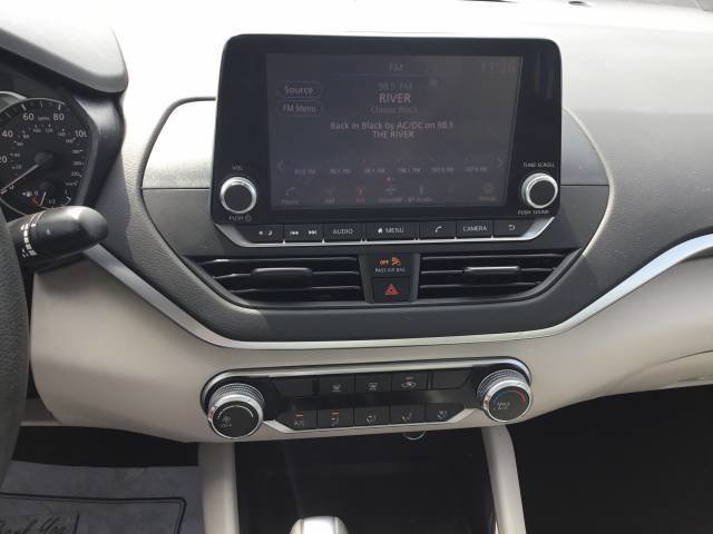 Used 2021 Nissan Altima 2.5 SV FWD image 16