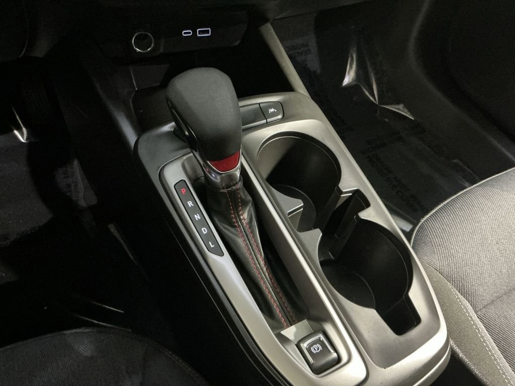 Used 2025 Chevrolet Trax RS w/ Driver Confidence Package image 30