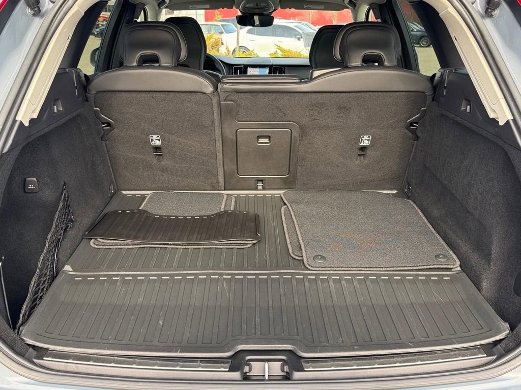 Certified 2023 Volvo XC60 T8 Ultimate image 5