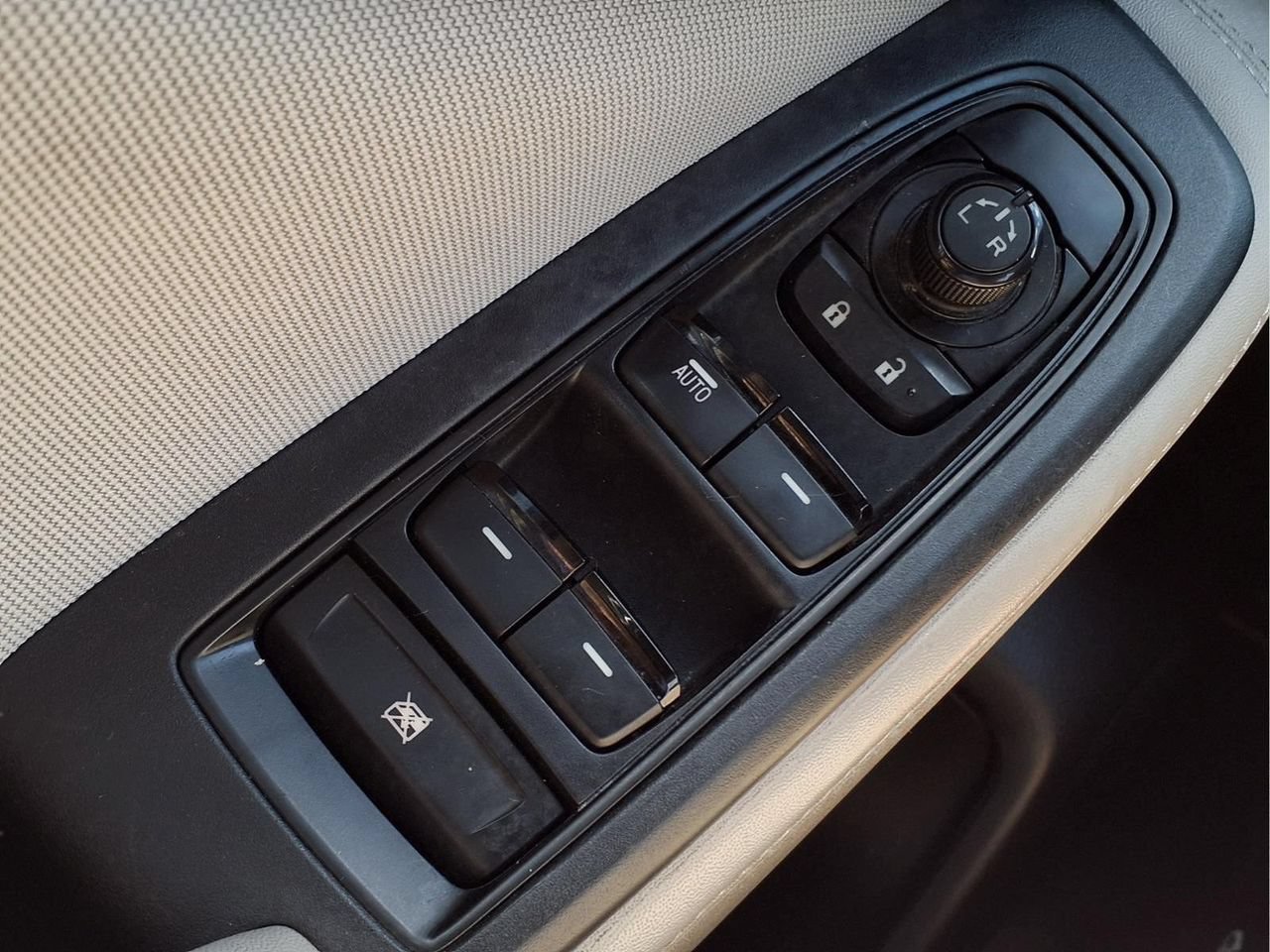 Used 2023 Subaru Forester AWD/4WD image 25