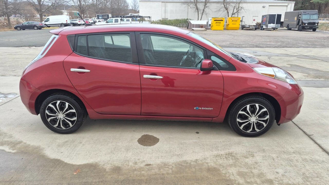Used 2014 Nissan Leaf S image 7
