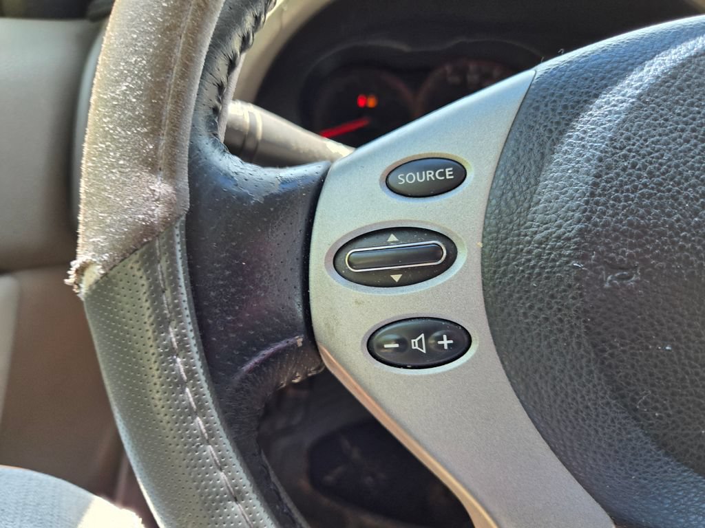 Used 2008 Nissan Altima 3.5 SE w/ Emergency Aid Pkg FWD image 19