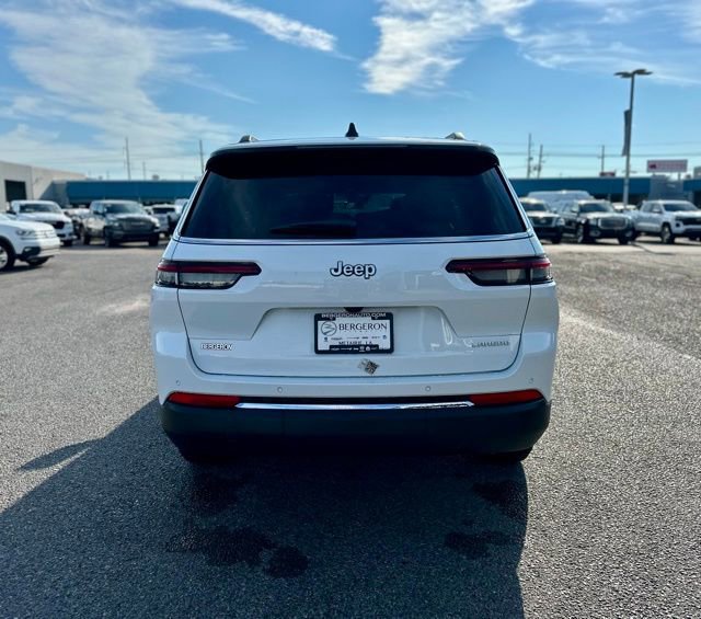 New 2025 Jeep Grand Cherokee L Laredo image 7