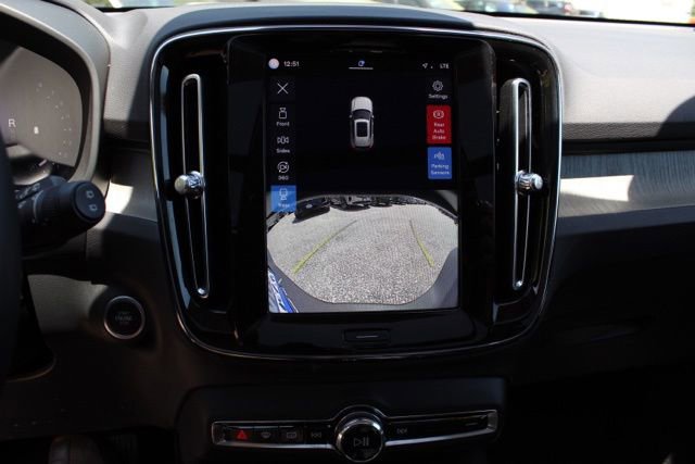 Used 2023 Volvo XC40 B5 Ultimate w/ Protection Package Premier AWD/4WD image 36