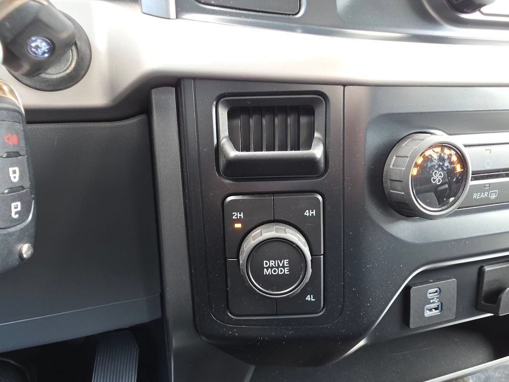 Used 2023 Ford F150 XLT AWD/4WD image 29