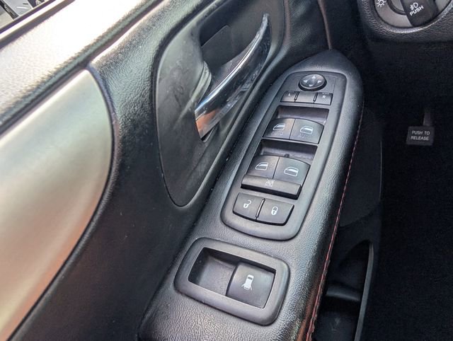 Used 2018 Dodge Grand Caravan GT image 35