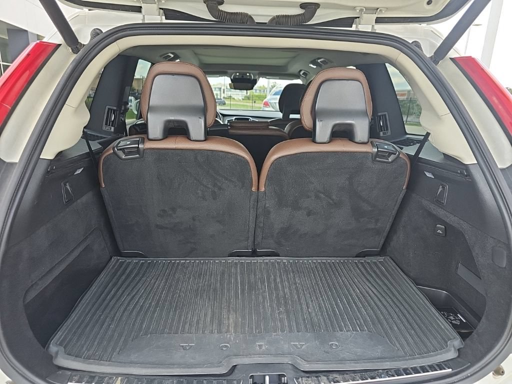 Used 2020 Volvo XC90 T6 Momentum w/ Protection Package Premier AWD/4WD image 30