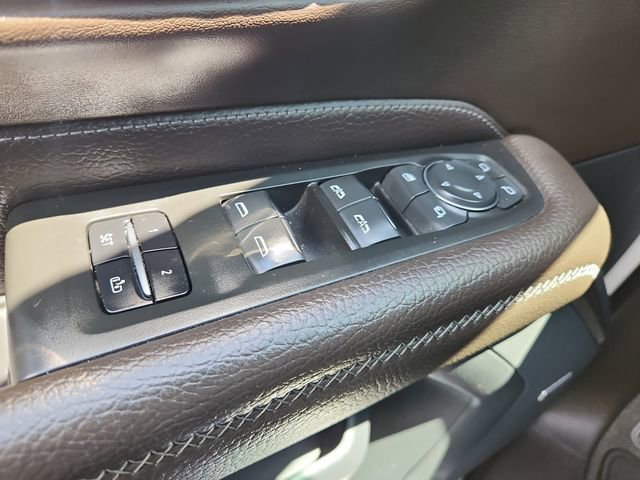 Certified 2022 GMC Yukon Denali RWD image 22