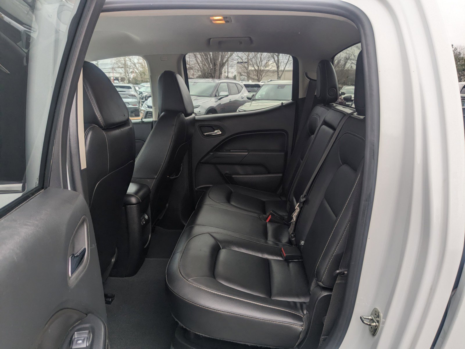 Used 2022 Chevrolet Colorado LT w/ Luxury Package image 14