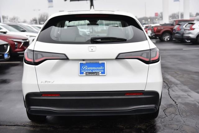 Used 2023 Honda HR-V LX image 6