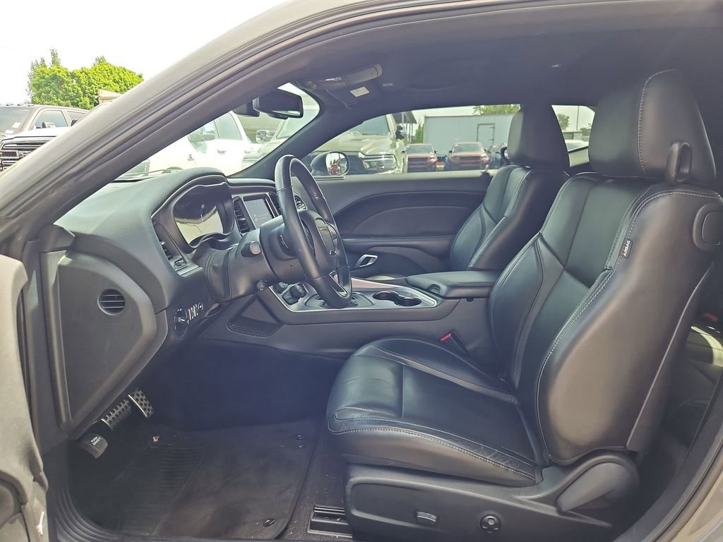 Used 2019 Dodge Challenger SXT w/ Plus Package RWD image 12