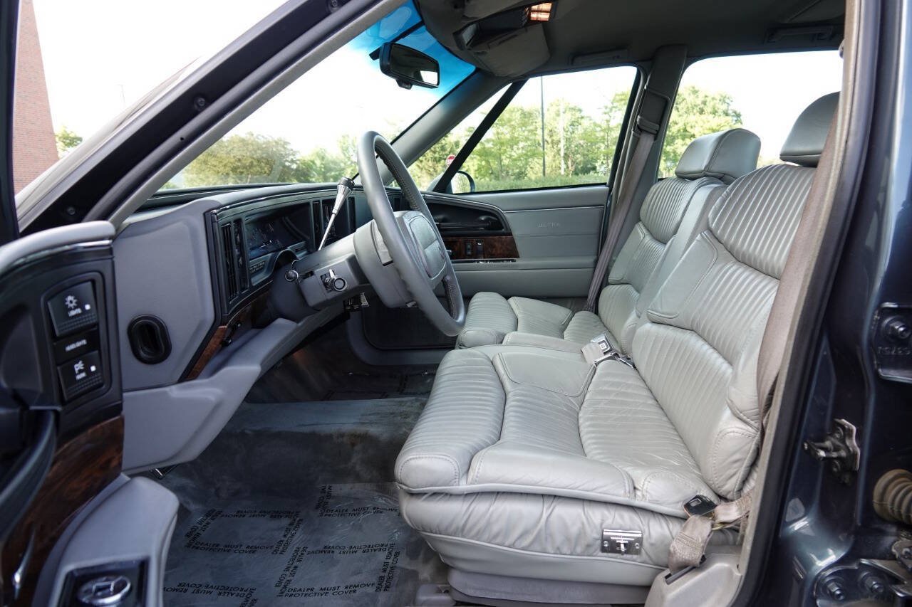Used 1993 Buick Park Avenue Ultra FWD image 4