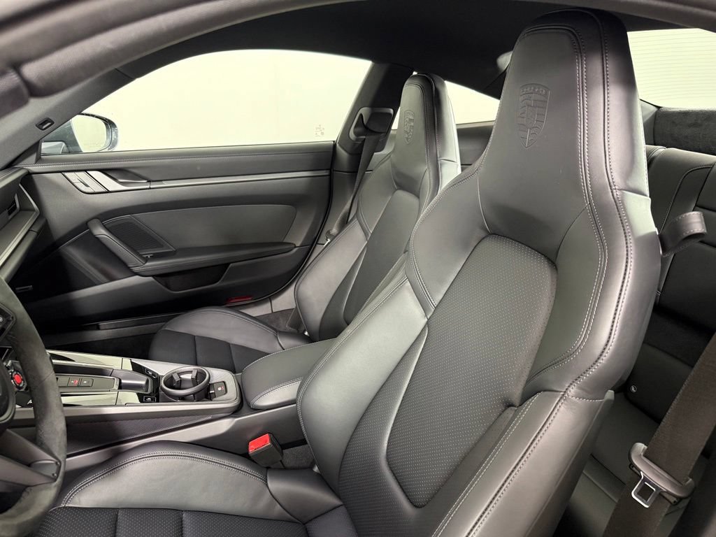 Certified 2025 Porsche 911 Carrera S RWD image 5