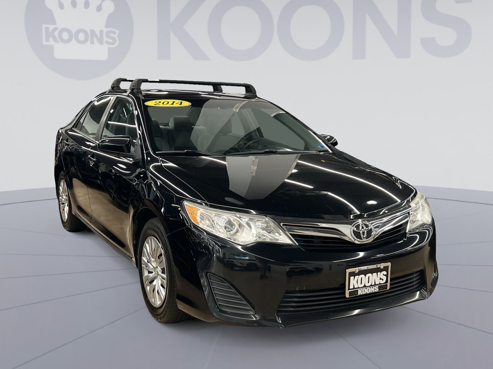 Used 2014 Toyota Camry LE w/ Moonroof Package FWD image 4
