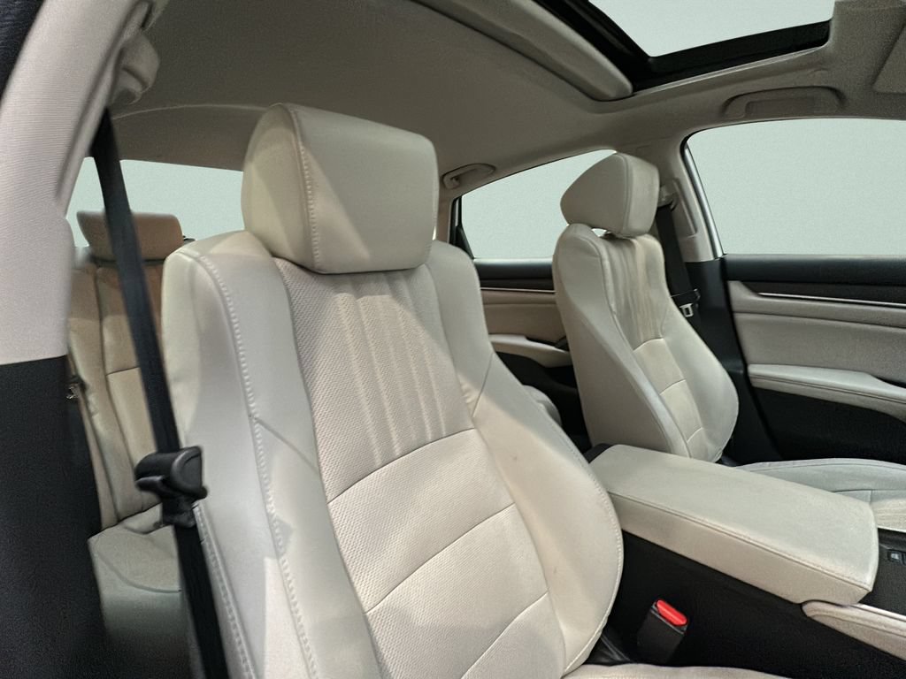 Certified 2018 Honda Accord Touring image 24