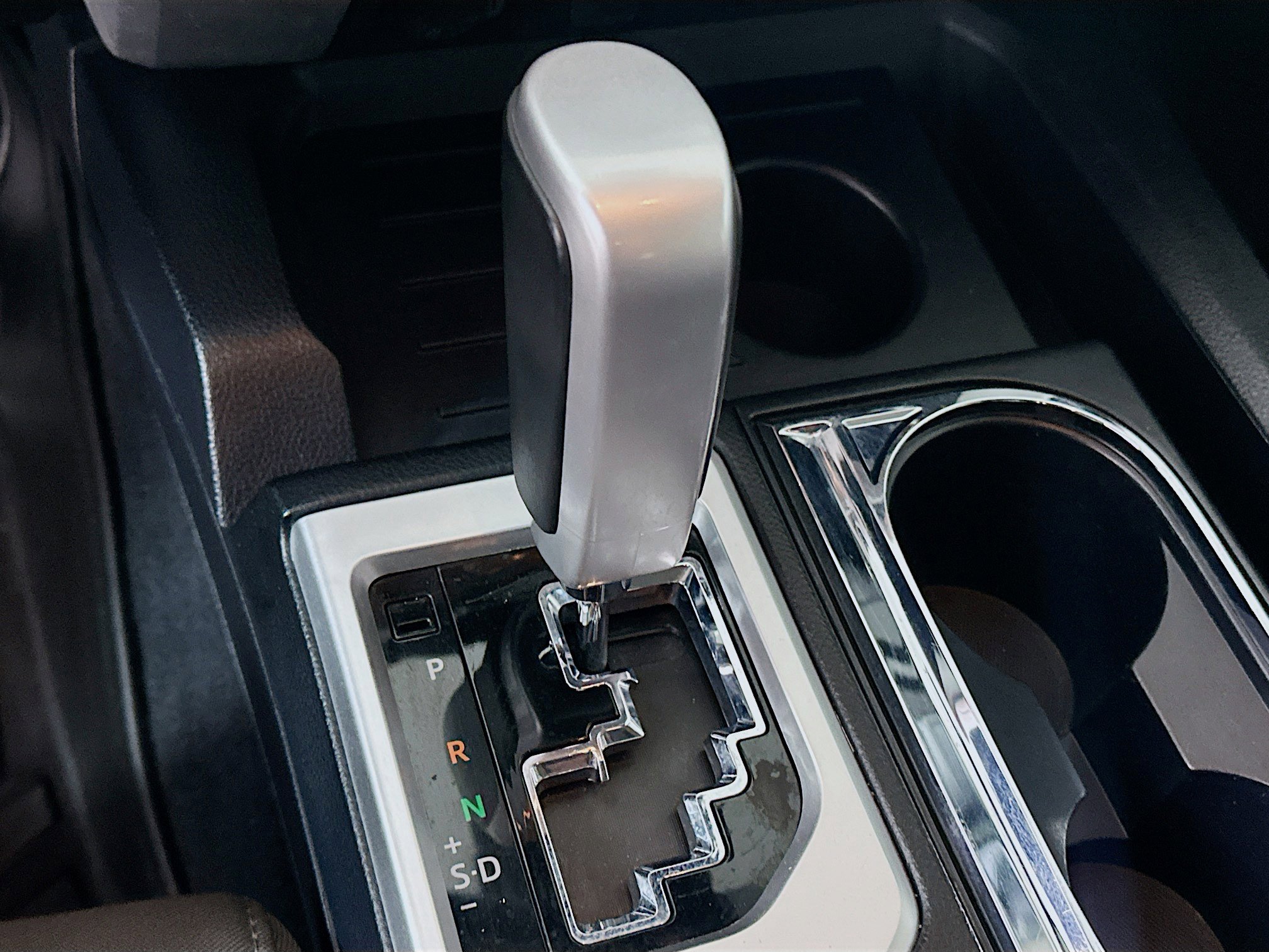 Used 2018 Toyota Tundra SR5 w/ SR5 Upgrade Package image 23