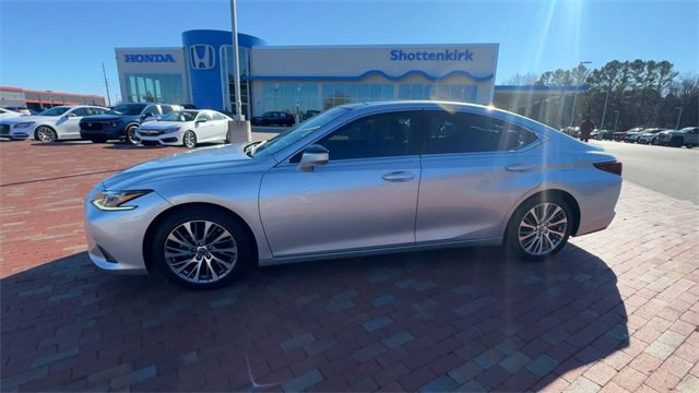 Used 2019 Lexus ES 350 image 8