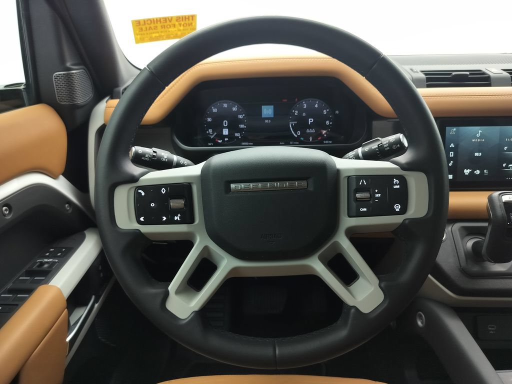 Used 2023 Land Rover Defender 110 SE AWD/4WD image 9